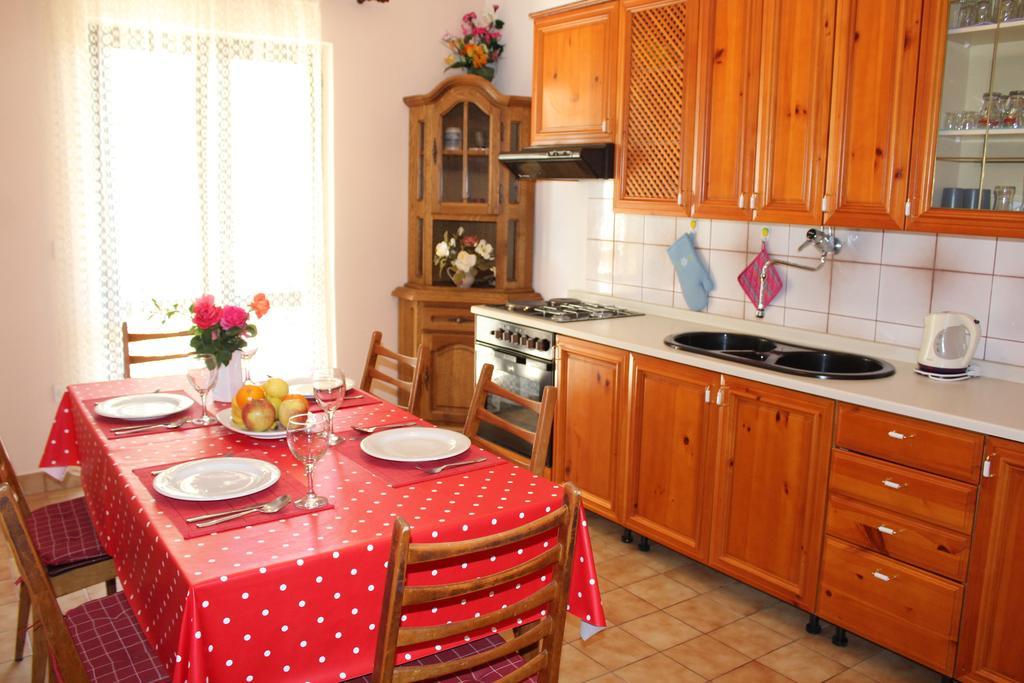 Apartments Stari Sibenik Grebastica Bilik gambar