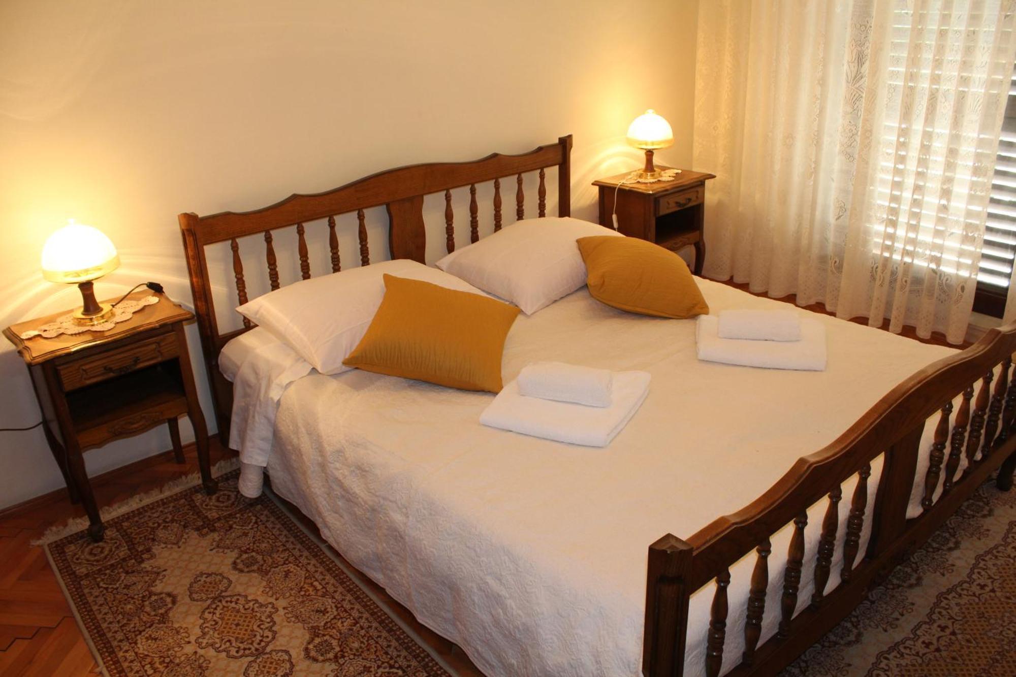 Apartments Stari Sibenik Grebastica Bilik gambar